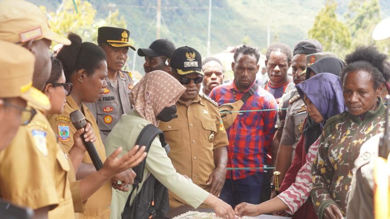 Gerakan Pangan Murah Warnai HUT Ke-29 Kabupaten Puncak Jaya