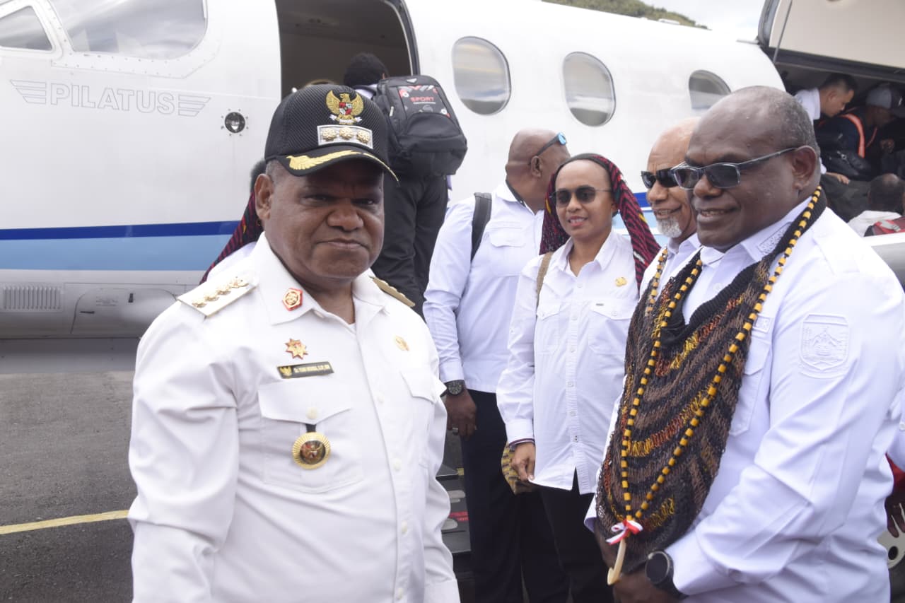 Gubernur  Papua Tengah Temui Ribuan Masyarakat Puncak Jaya, Tegaskan Komitmen Pembangunan, Pendidikan dan Stabilitas Daerah