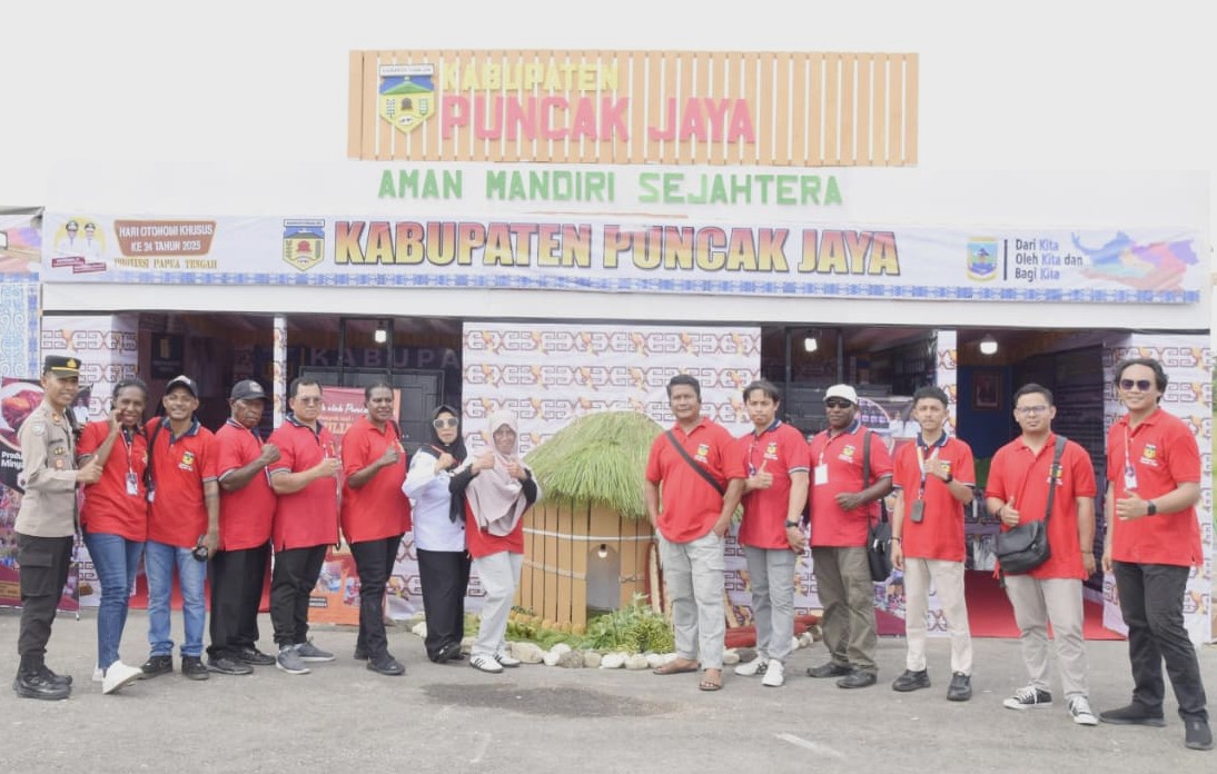 HONAI DAN KOPI PUNCAK JAYA JADI SOROTAN DI PERINGATAN HARI OTSUS PAPUA TENGAH