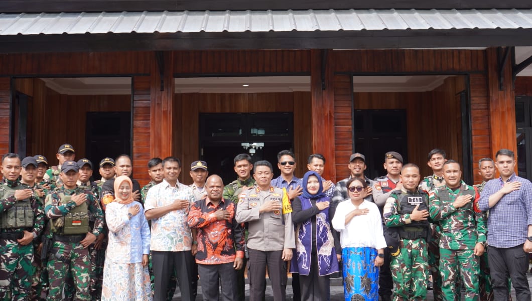 OPEN HOUSE TAHUN BARU 2026, BUPATI PUNCAK JAYA AJAK WUJUDKAN KEDAMAIAN DAN PEMBANGUNAN BERKELANJUTAN
