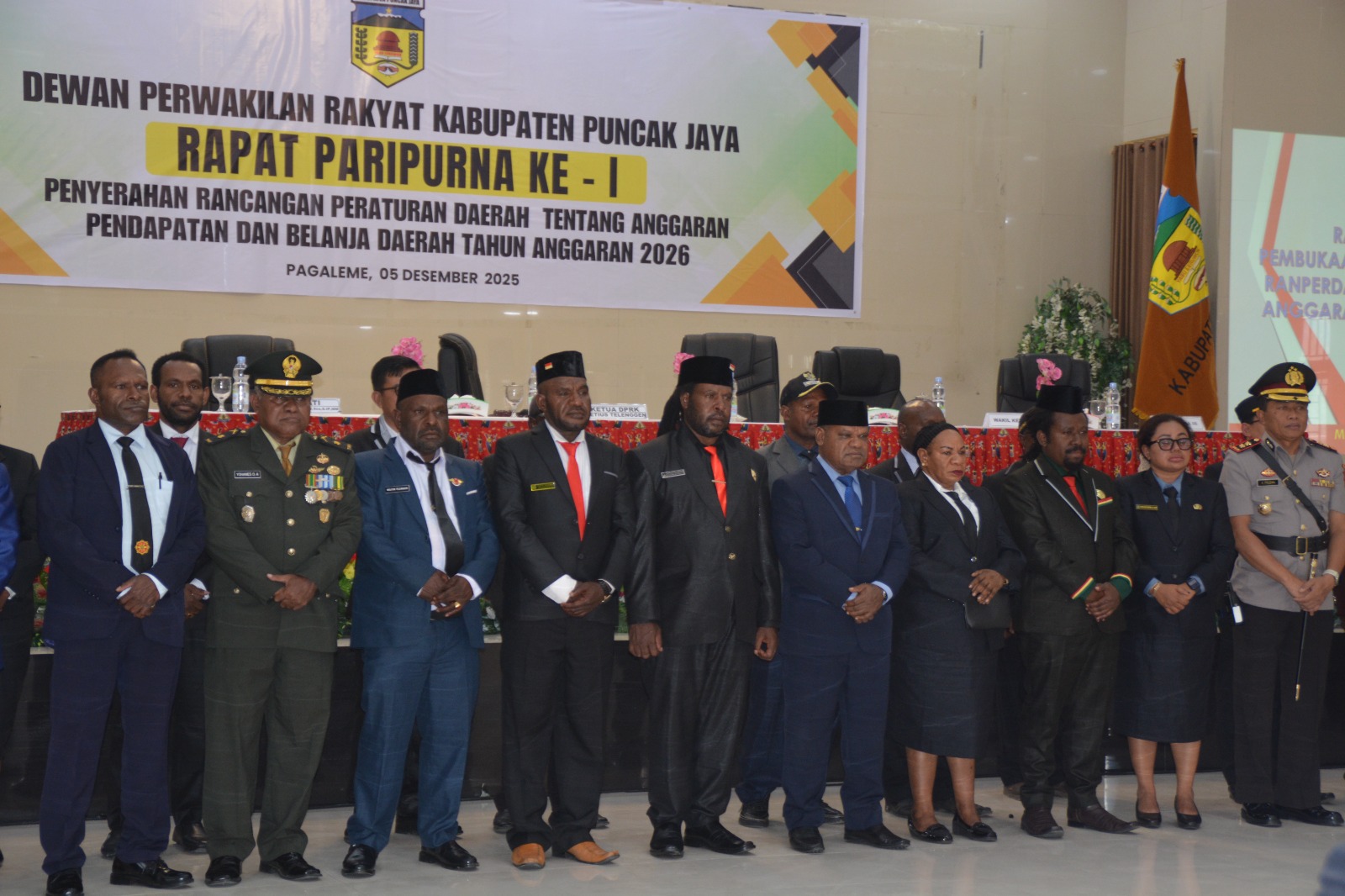 Rapat PARIPURNA Ke - 1 DPRK Kabupaten Puncak Jaya: Penyerahan RAPERDA APBD Tahun Anggaran 2026