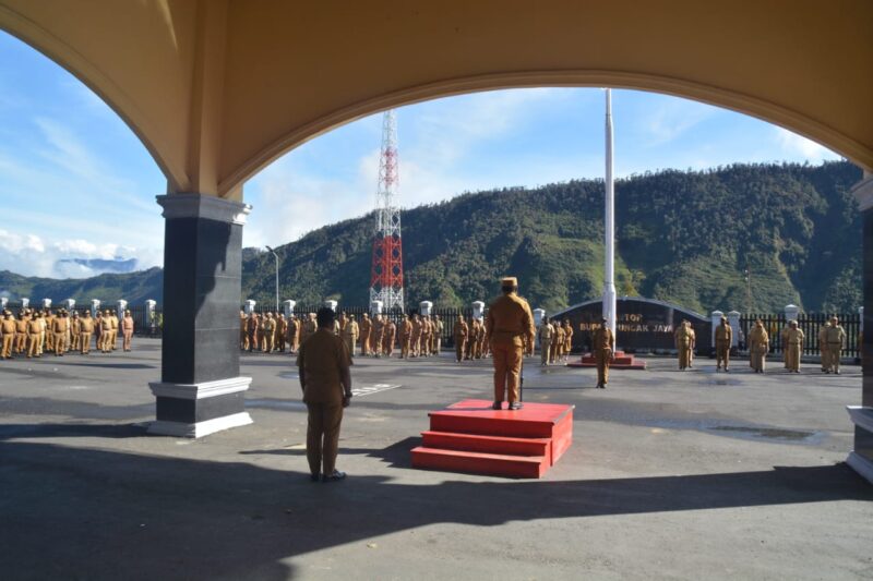 Wakil Bupati Pimpin Apel: Panitia HUT RI ke-80 Siap Jalankan Tugas dan Minta ASN Tingkatkan Disiplin